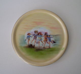 Tea Tile depicting Children at the Beach