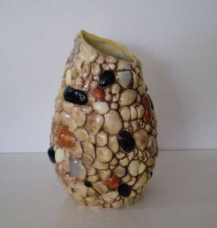 Sylvac 'Pebble' Vase, Model 3350