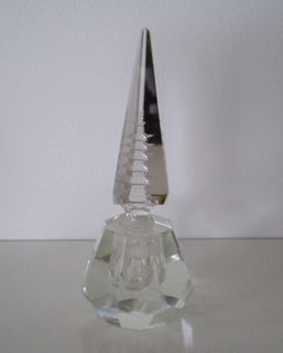 Crystal Perfume with Intaglio Stopper